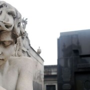 Dans Le Monde du 7 Février 2012: La Hausse des Suicides Liés à la Crise