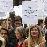 Le Sénat redéfinit le harcèlement sexuel